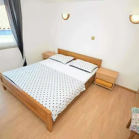 아파트 Apartman Ana *